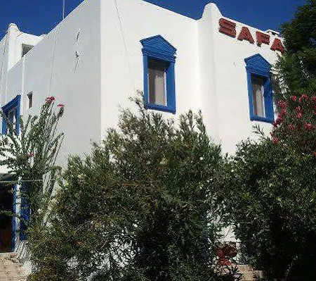 Hotell Bitez 3*